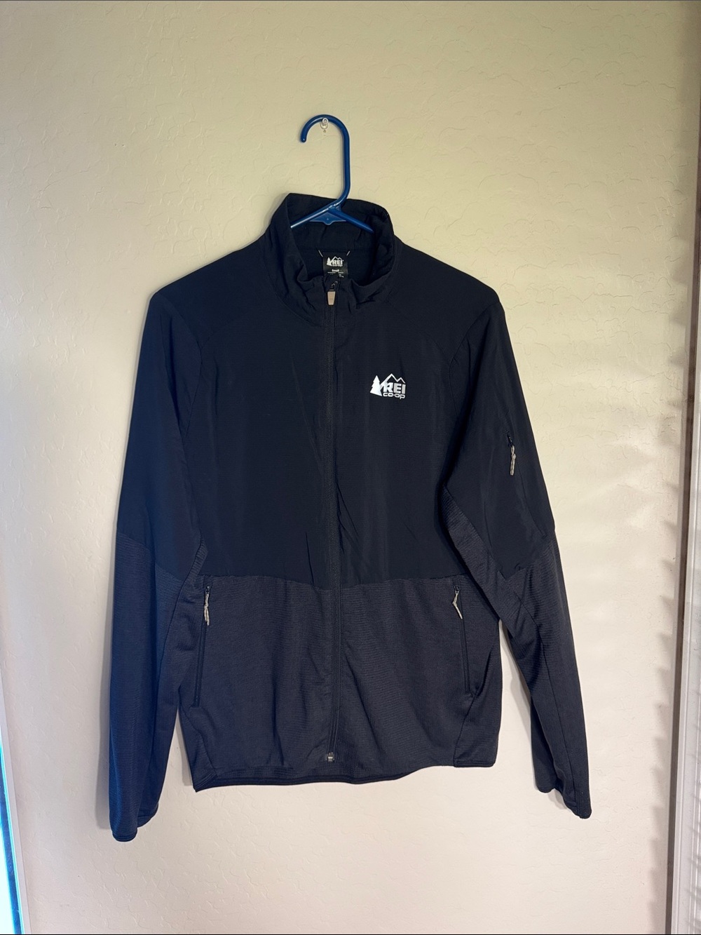 REI Men's Black Performance Softshell Jacket